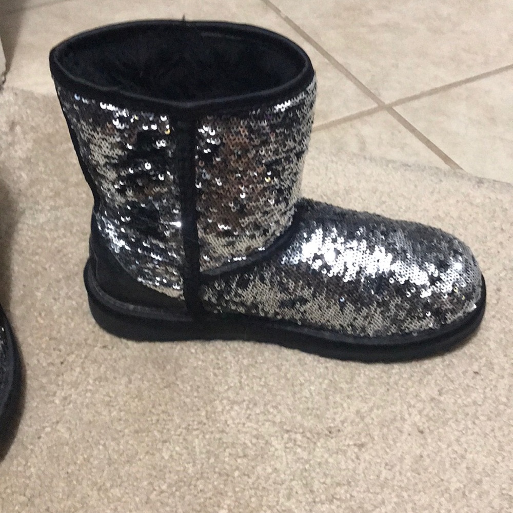 Boots - Picture 2 of 3